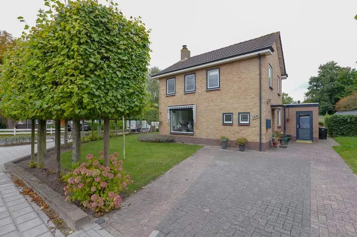 Hoofdweg 108 in Eelde