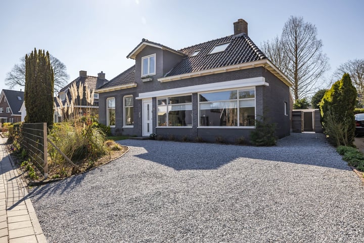 Hoofdweg 168 in Paterswolde foto