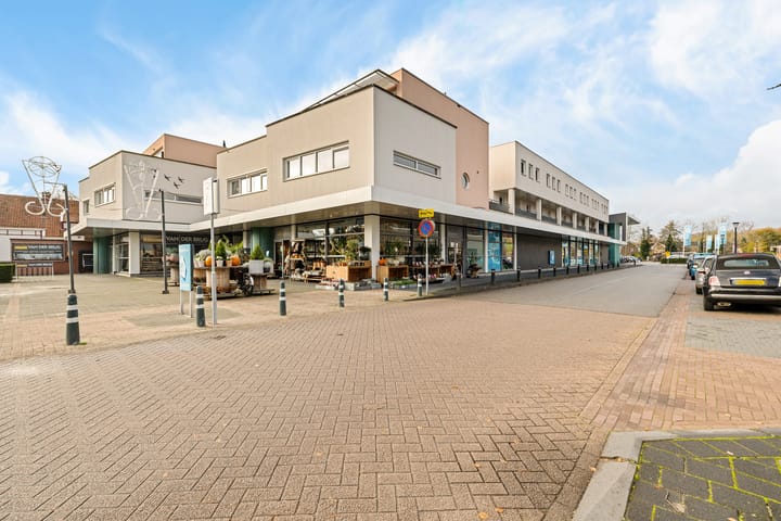 Hoofdweg 206b en Paterswolde foto