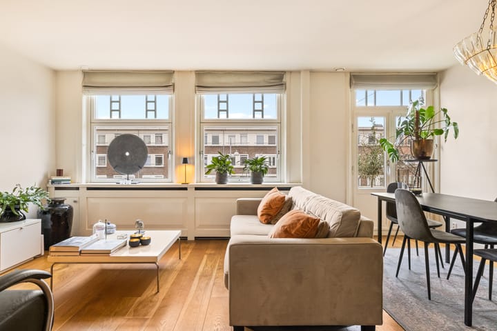 Hoofdweg 279-2 in Amsterdam Foto