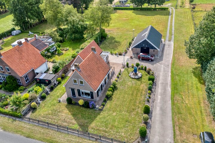 Hoofdweg 31 in Nijensleek Foto