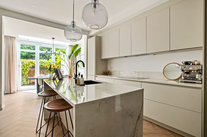 Hoofdweg 355-H dans Amsterdam photo