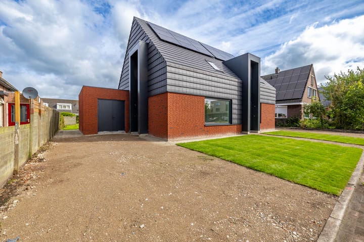 Hoofdweg 41 in Harkstede Foto