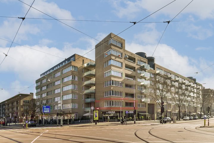 Hoofdweg 668 in Amsterdam photo