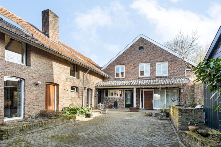 Hoogbeek 36 in Schin op Geul Foto