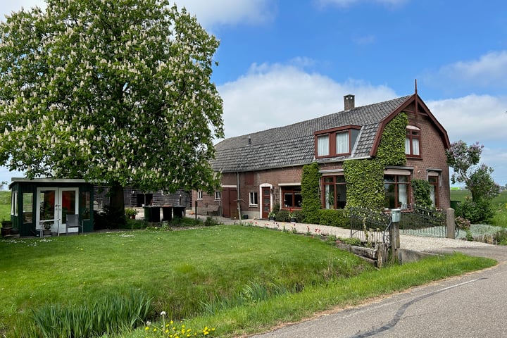 Hoogbloklandseweg 5 in Gorinchem Foto