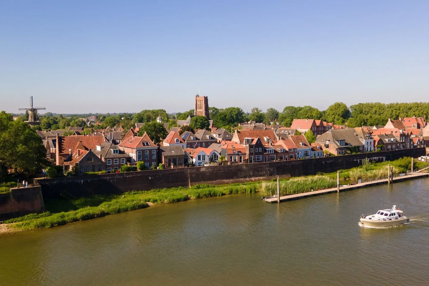 Hoogstraat 43 Woudrichem foto 3