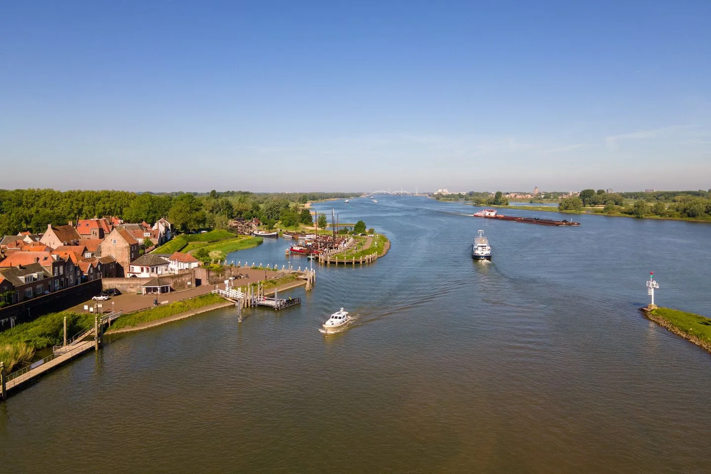 Hoogstraat 43 Woudrichem thumbnail 5