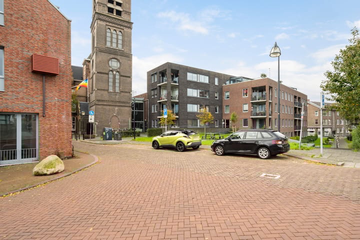 Hoogstraat 6 in Vlaardingen photo