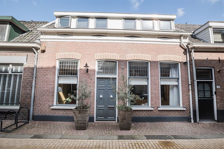 Hoogstraat 72 en Montfoort foto