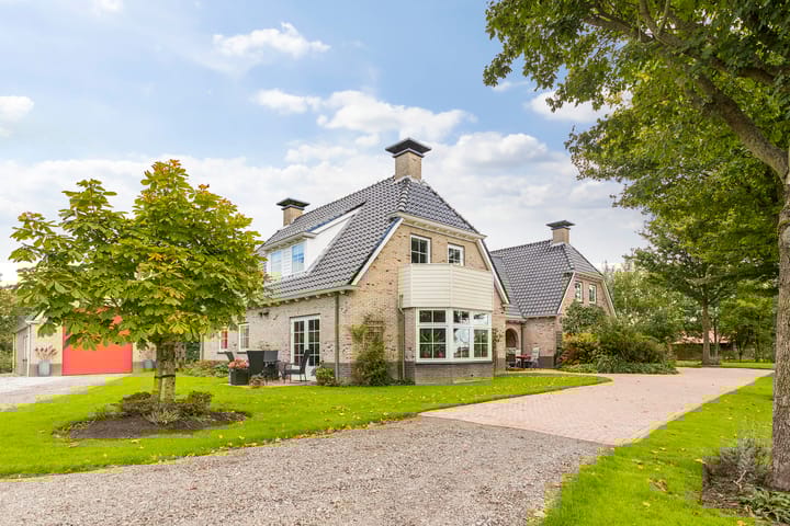 Hoptille 4a dans Hilaard photo