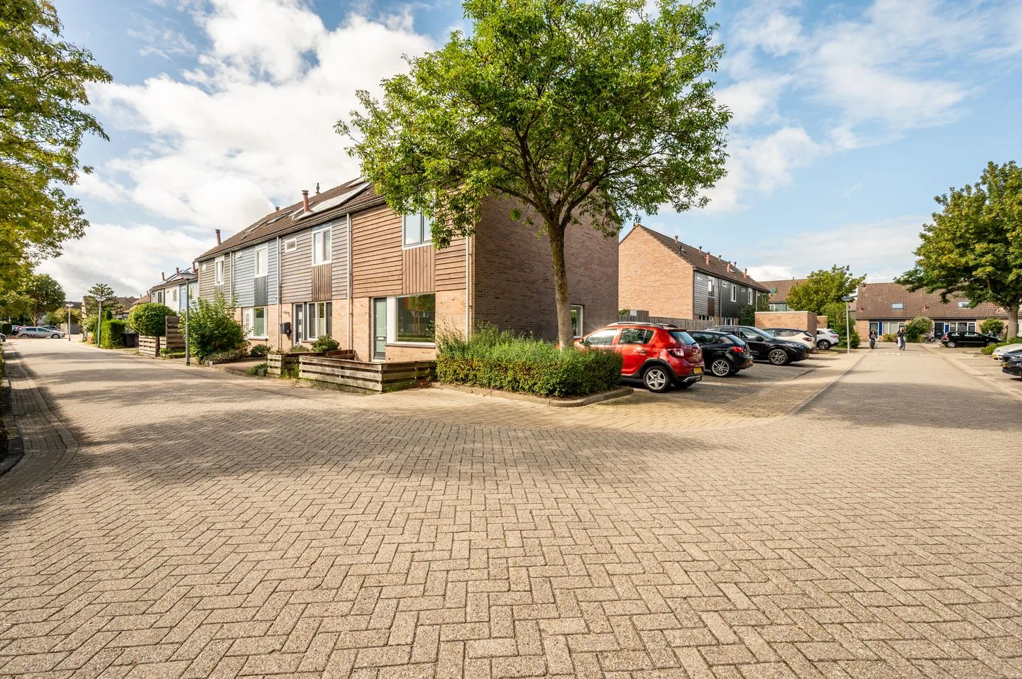 Horst 22 39 Lelystad thumbnail 27