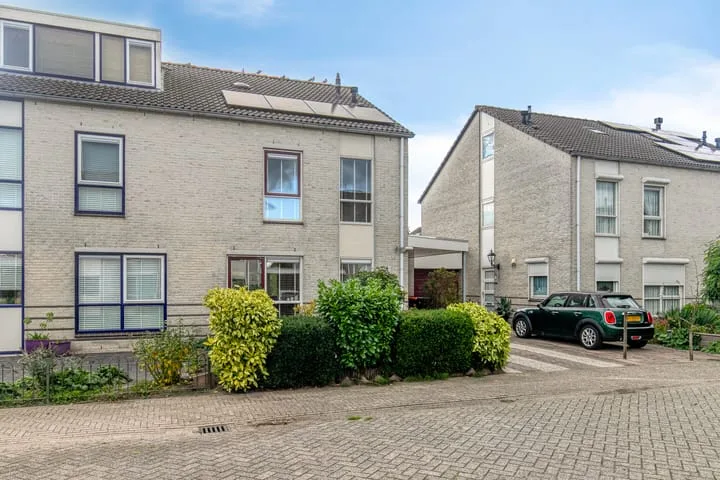 Horst 26 62 Lelystad thumbnail 4