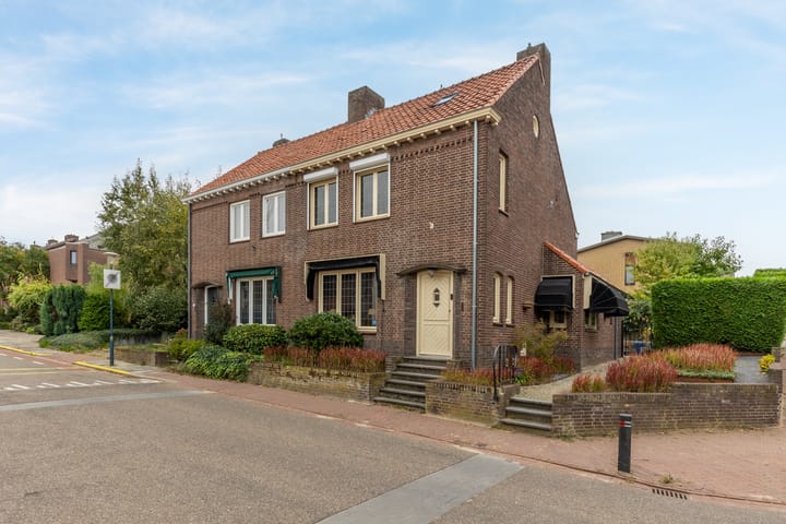 Houbeneindstraat 12 en Munstergeleen foto