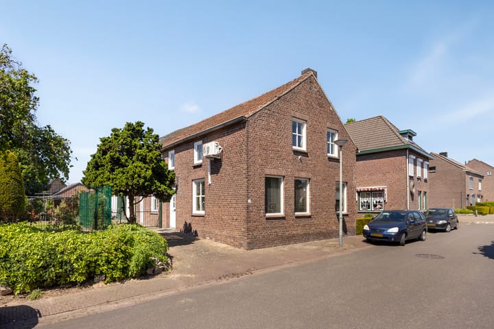 Houterend 74 en Stein foto