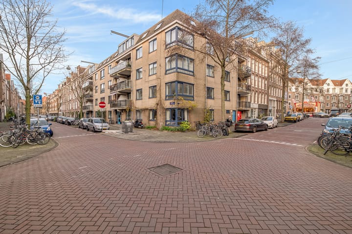 Houtrijkstraat 152 in Amsterdam