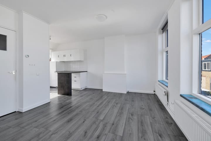 Houtstraat 24B-RE in Schiedam