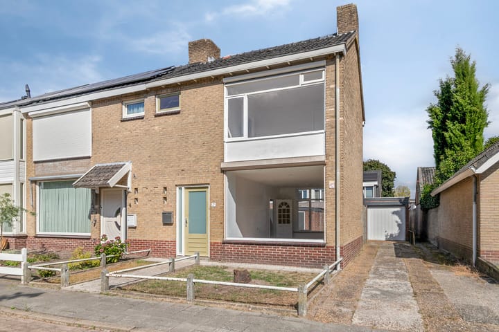 Hubert van Nispenstraat 2A en Valkenswaard foto