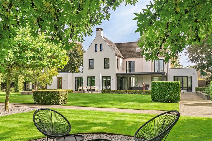 Hufkesstraat 2 in Budel photo