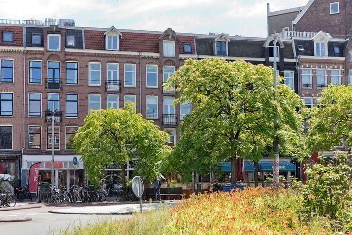 Hugo de Grootplein 7-1 in Amsterdam Foto