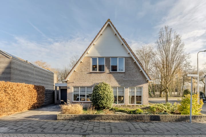 Hulsbergstraat 74 in Tilburg