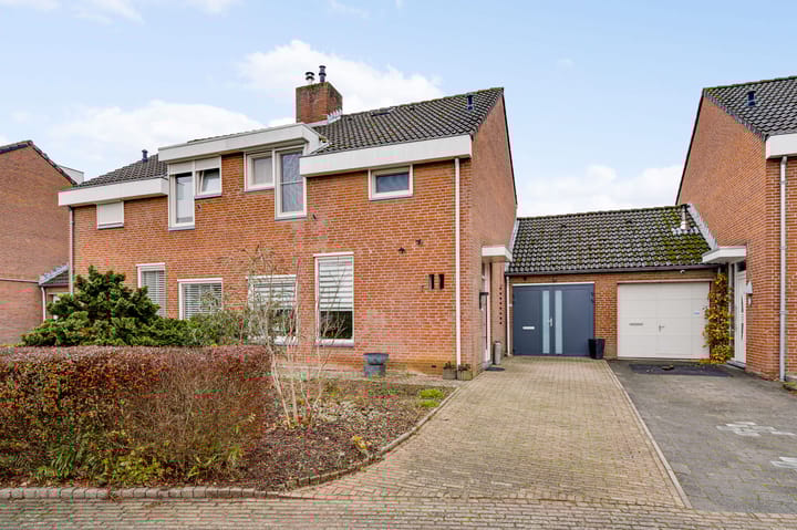 Humcovenderveld 7 in Meerssen foto