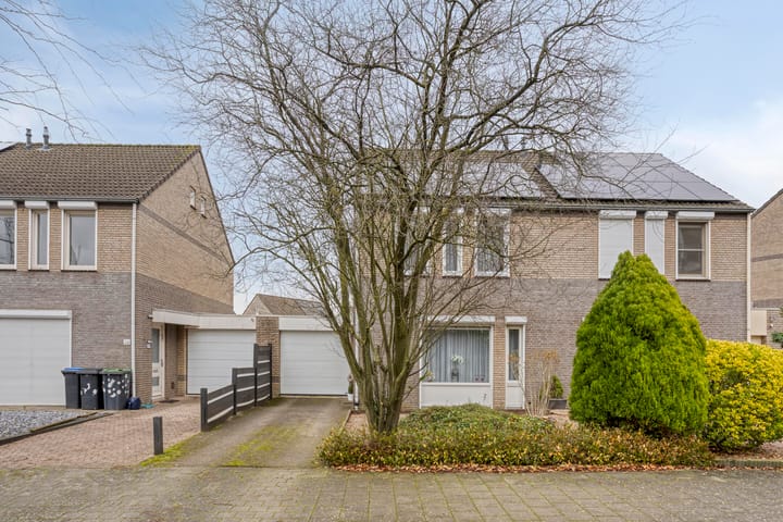 Huskensweg 22B en Heerlen foto