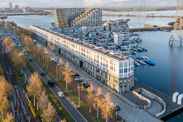 IJburglaan 387 in Amsterdam foto