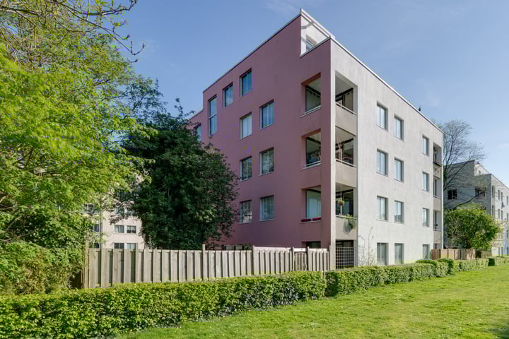 IJplein 270 en Amsterdam foto