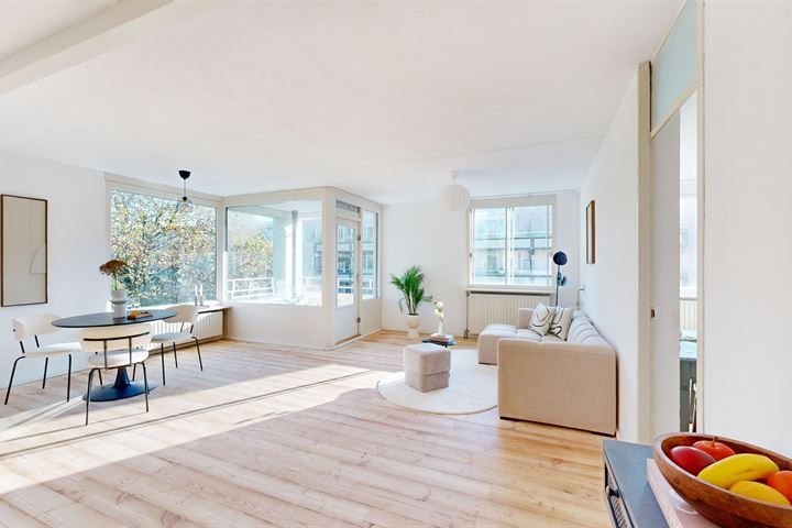 IJplein 332 en Amsterdam foto