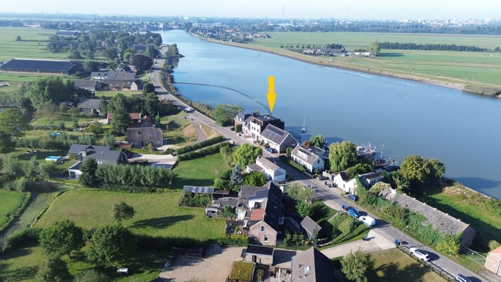 IJsseldijk-Noord 102a en Ouderkerk aan den IJssel foto