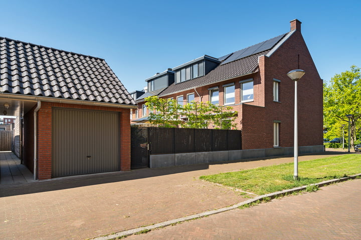 IJsselmeerstraat 130 in Huizen Foto