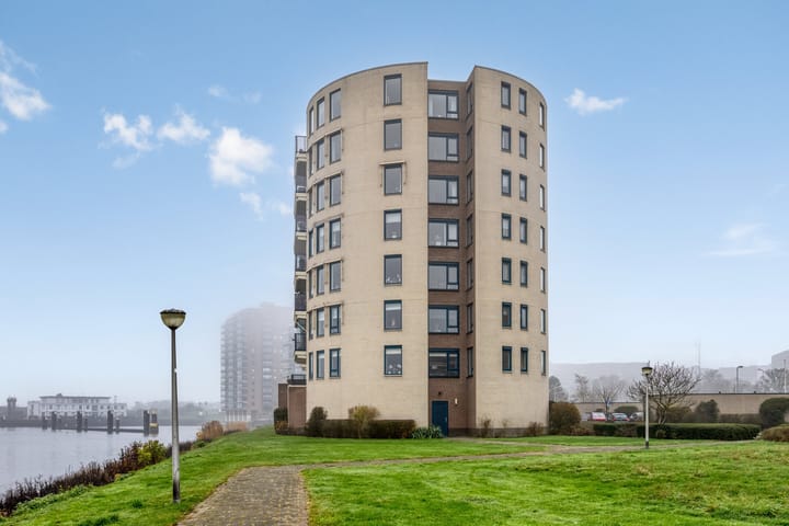 Photo of property IJsselzoom 96, Capelle aan den IJssel