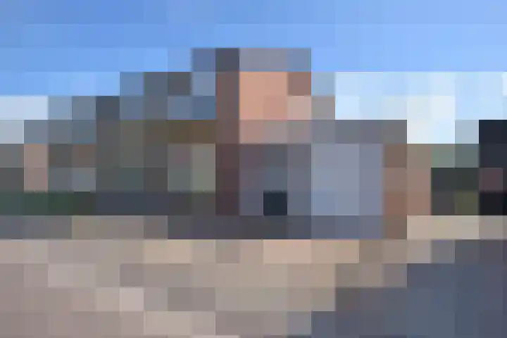 Inialoane 1 E Garyp thumbnail 5