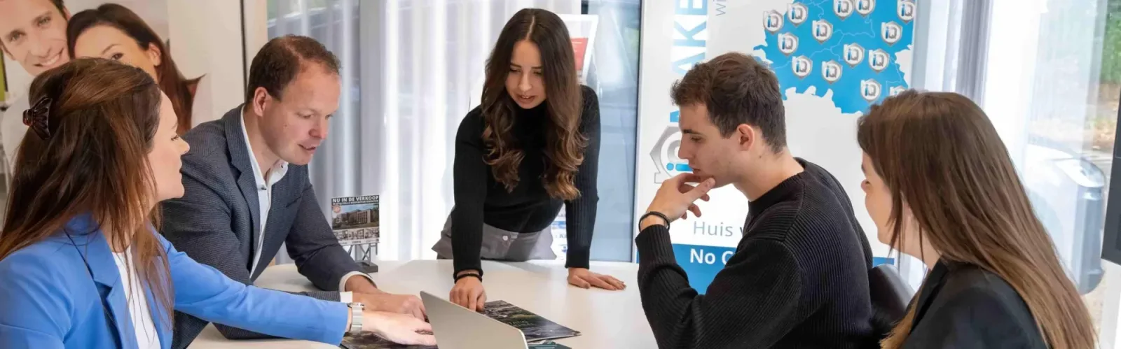 Team photo of iQ Makelaars