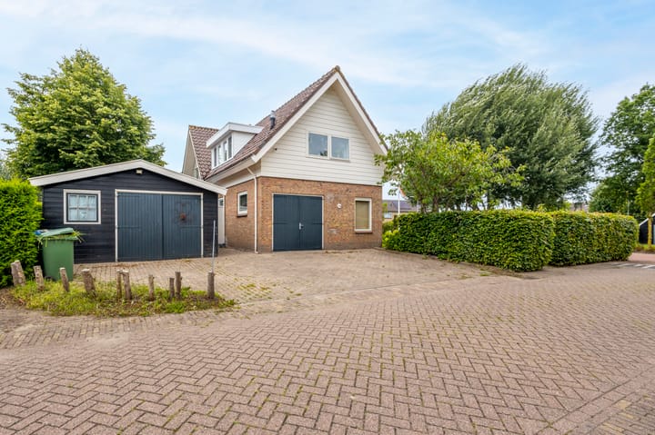 Irenestraat 142 in Groot-Ammers Foto