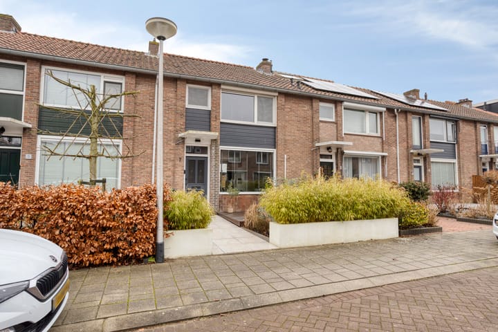 Irenestraat 7 in Rhoon