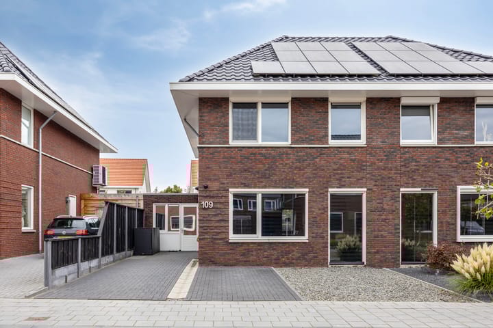 Irisstraat 109 in Losser photo