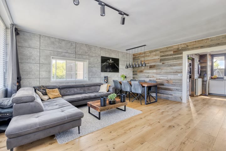 Irisstraat 9 in Ridderkerk photo