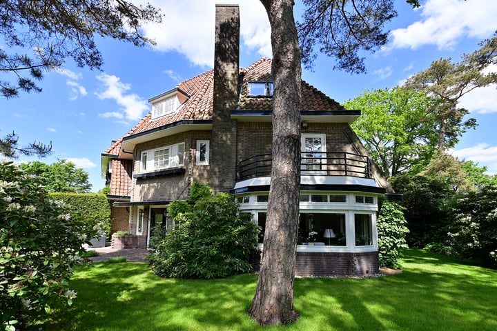 Isaäc da Costalaan 11 in Bussum foto