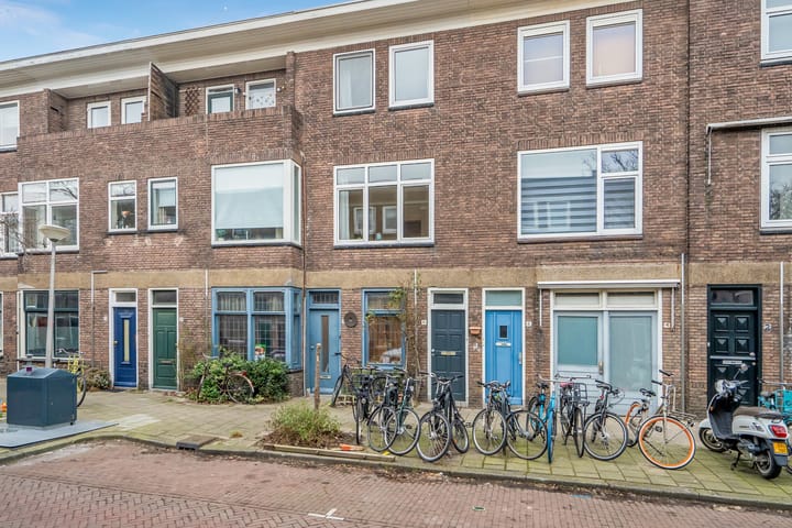 Isaäk Hoornbeekstraat 8 in Delft
