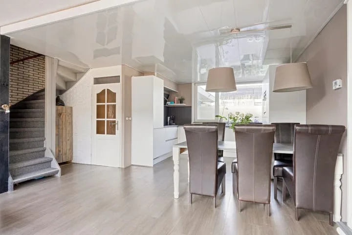 Isabelladonk 32 Roosendaal thumbnail 6