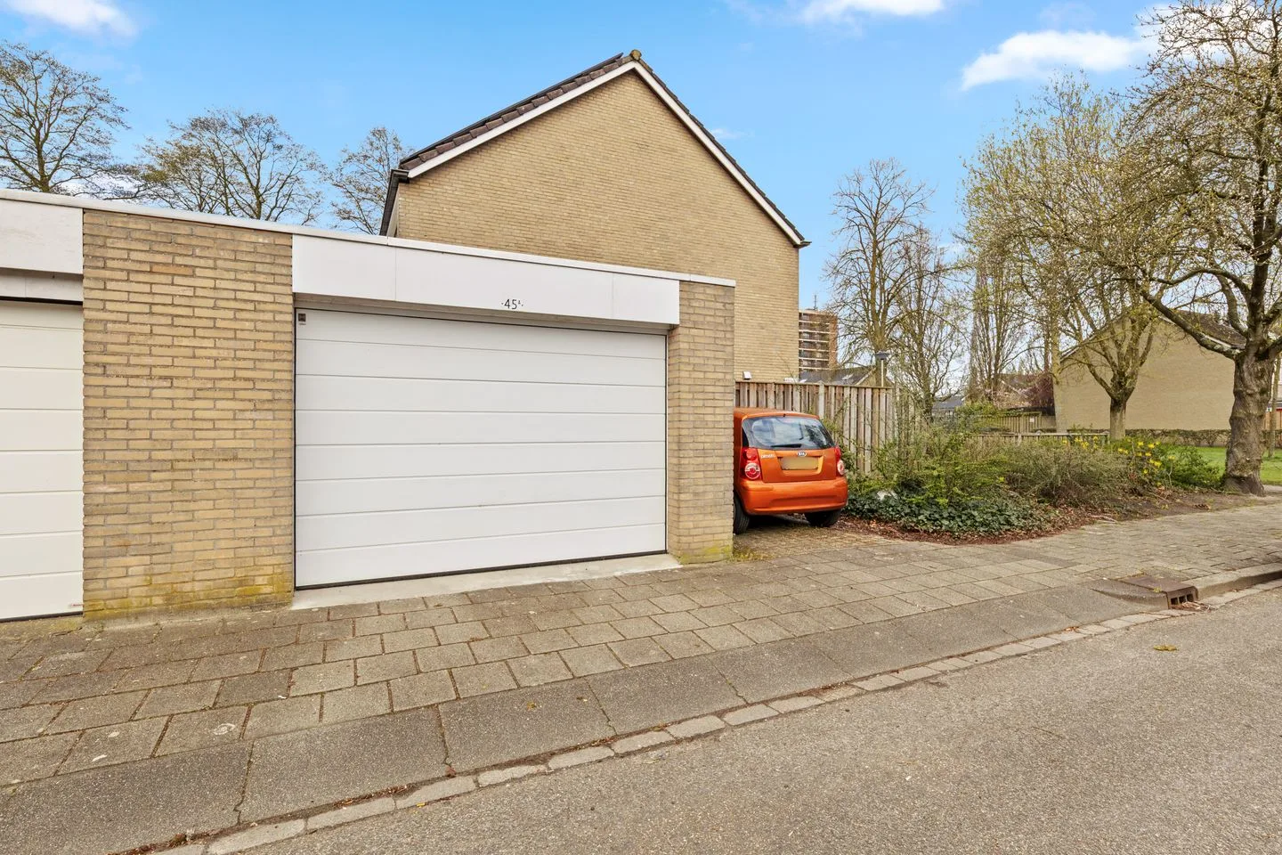 Isabelladonk 45 Roosendaal thumbnail 47
