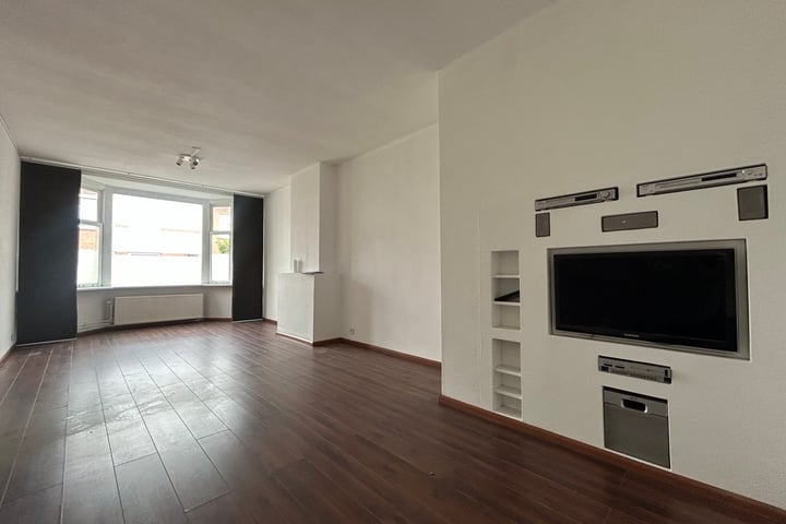 Photo of property Isingstraat 50, 's-Gravenhage