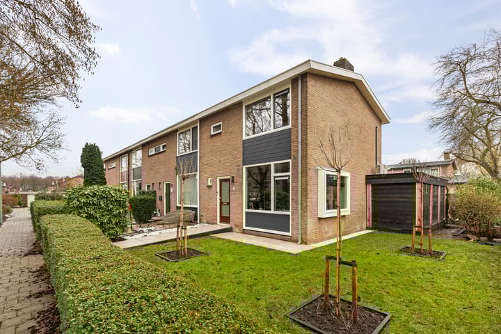 J.H. Egenbergerstraat 1 in Groningen