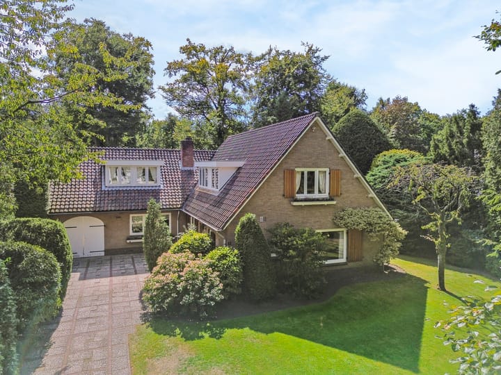 J. van Woensel Kooylaan 9 in Naarden Foto