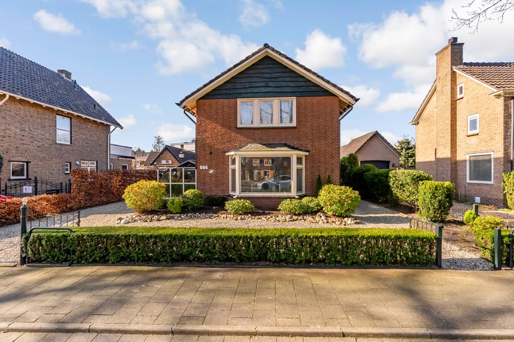 Photo of property Jachtlaan 266, Apeldoorn