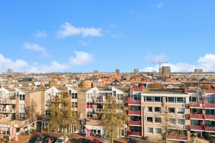 Photo of property Jacob van Deventerstraat 51, Beverwijk