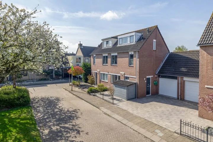 Jacob van Heemskerkstraat 18 Hellevoetsluis foto 2