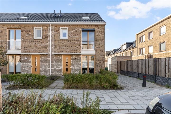 Jacob van Ruisdaelstraat 1 in Dordrecht foto